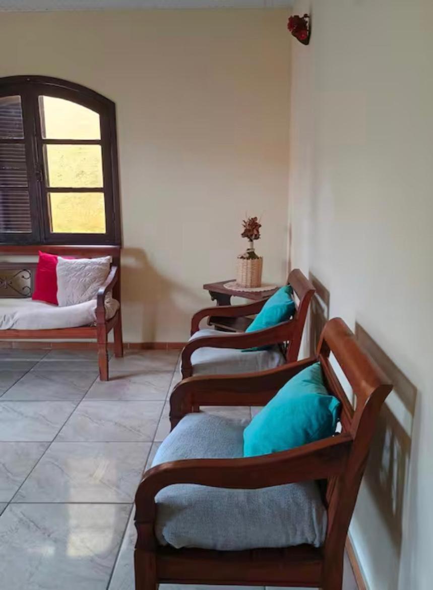 Casa Inteira Centro Paralela Rua Pedras Sem Transito Búzios