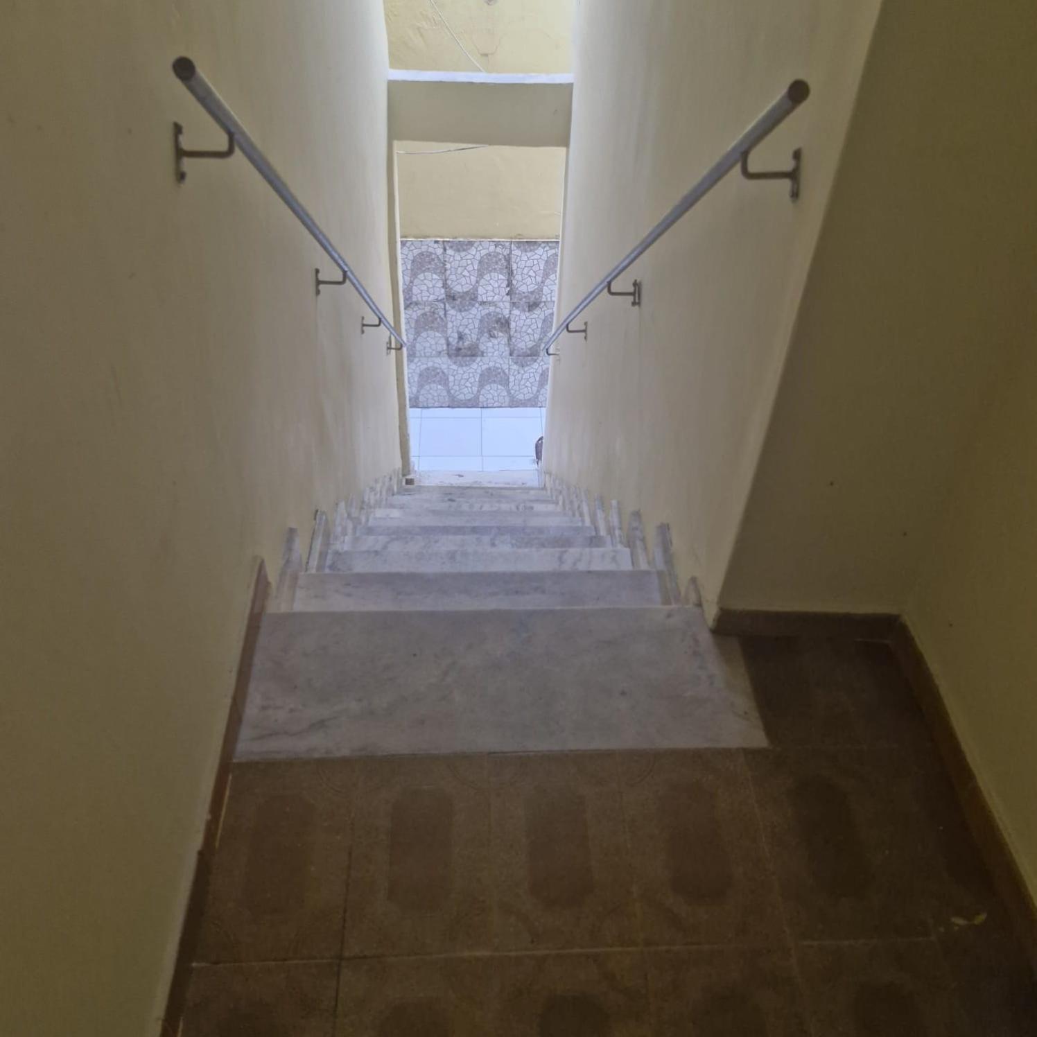 Casa Inteira Centro Paralela Rua Pedras Sem Transito